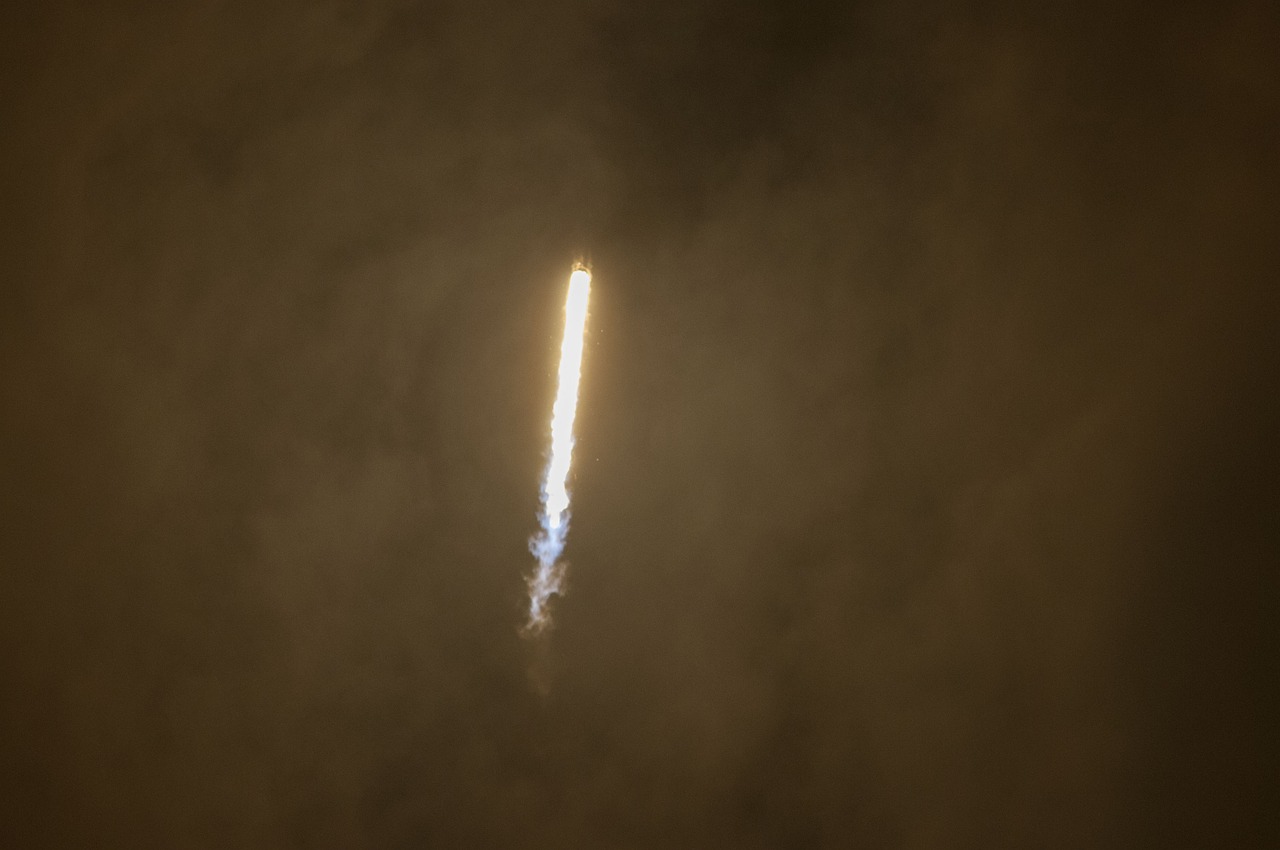 rocket launch (Pixabay)