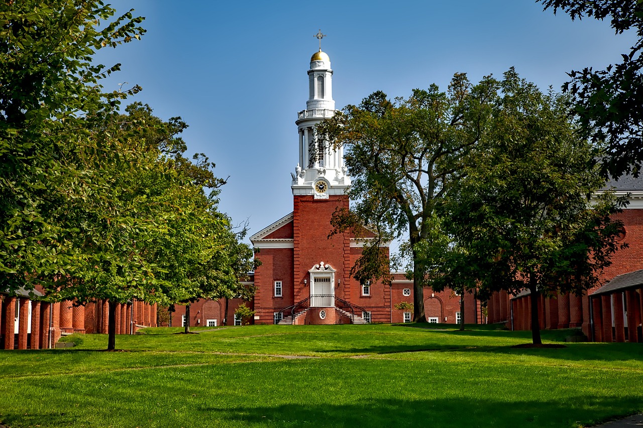 Yale (Pixabay)