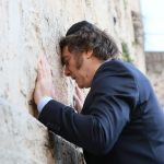 Argentine President Javier Millay praying at the Western Wall in Jerusalem, archive photo: The Western Wall Heritage Foundation