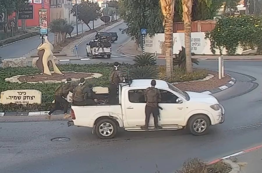 Hamas terrorists in the October 7 massacre, photo from Sderot